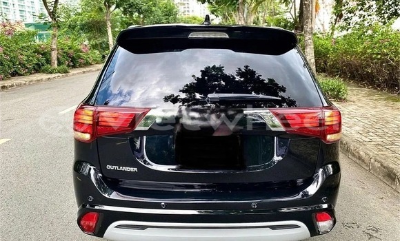 Mua Đã sử dụng Mitsubishi Outlander Xe ô tô Mua Đã sử dụng Mitsubishi Outlander Xe ô tô