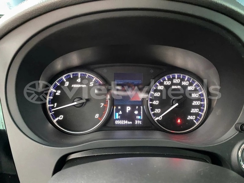 Big with watermark mitsubishi outlander hanoi saigon 46981
