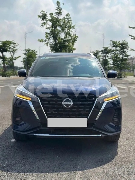Big with watermark nissan kicks hanoi saigon 46982