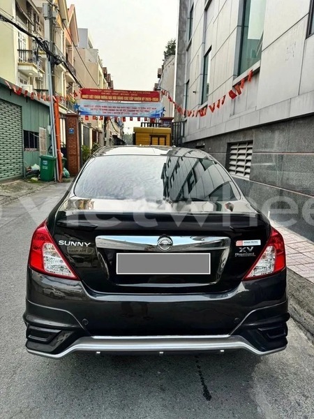 Big with watermark nissan sunny hanoi saigon 46986