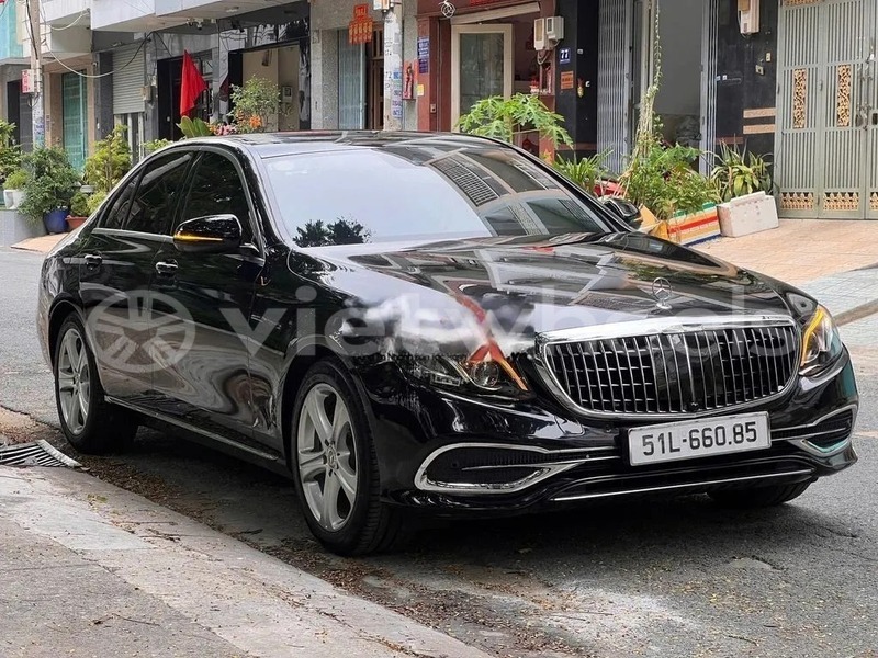 Big with watermark mercedes e250 hanoi saigon 46991