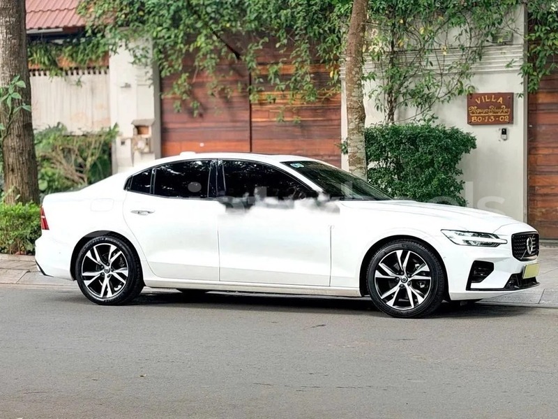 Big with watermark volvo s60 r design hanoi saigon 46996