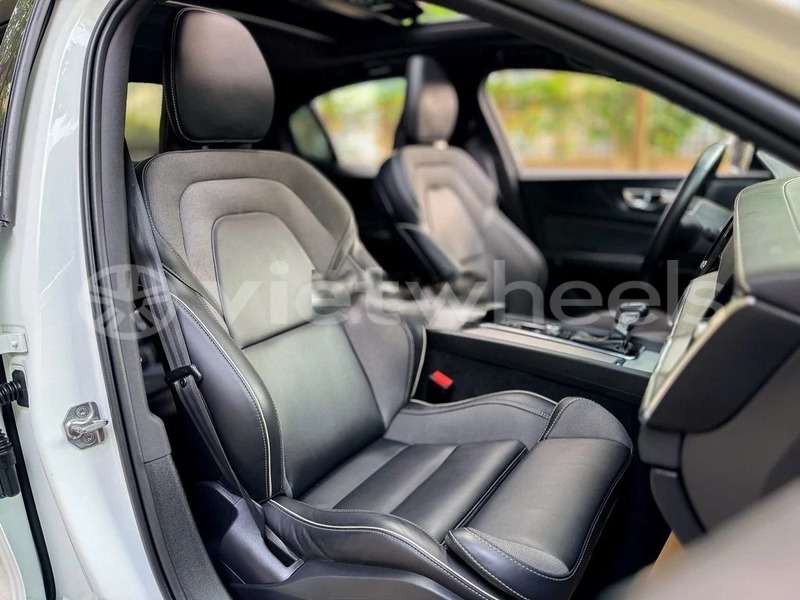 Big with watermark volvo s60 r design hanoi saigon 46996
