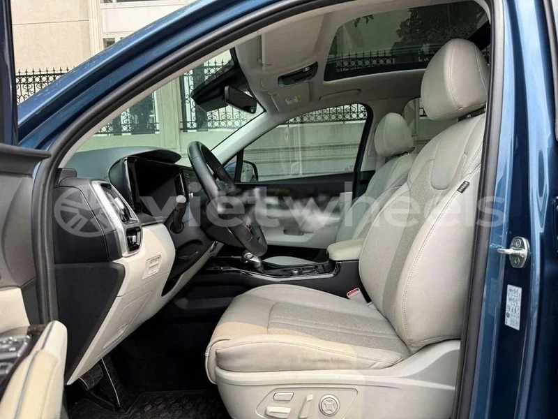 Big with watermark kia sorento hanoi saigon 46999