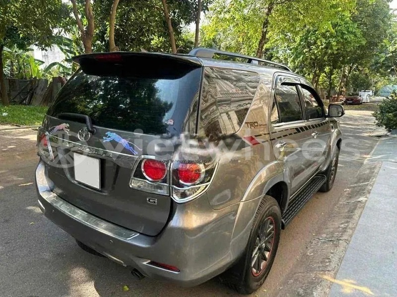 Big with watermark toyota fortuner hanoi saigon 47002