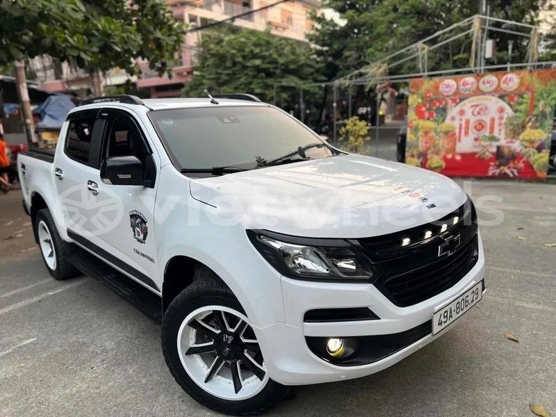 Big with watermark chevrolet colorado hanoi saigon 47011