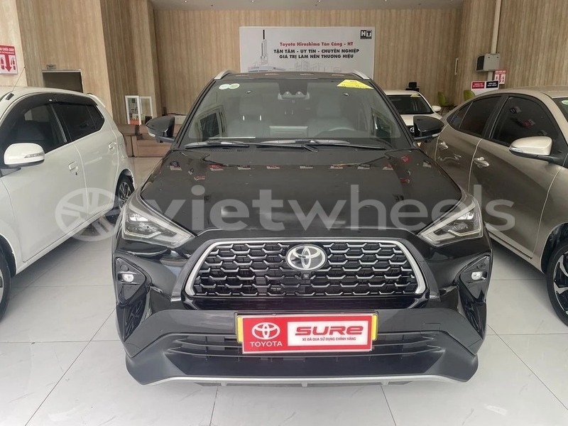 Big with watermark toyota yaris cross hanoi saigon 47014