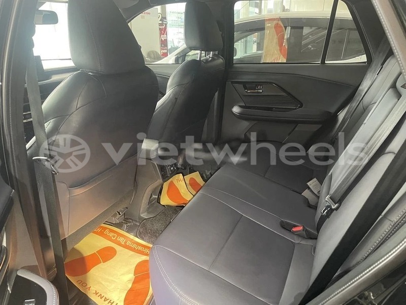 Big with watermark toyota yaris cross hanoi saigon 47014
