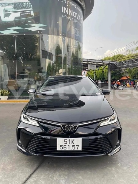 Big with watermark toyota corolla altis hanoi saigon 47024