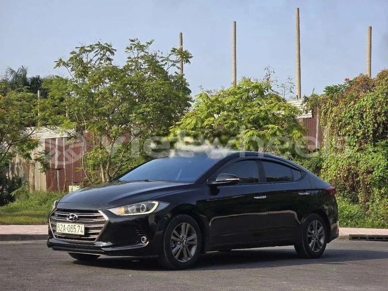 Big with watermark hyundai elantra 1 6 at hanoi saigon 47025
