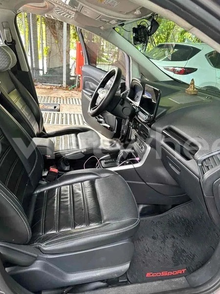 Big with watermark ford ecosport hanoi saigon 47030