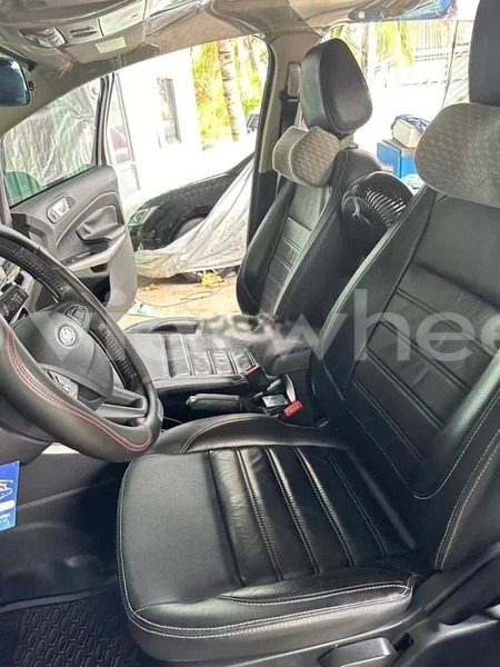 Big with watermark ford ecosport hanoi saigon 47030