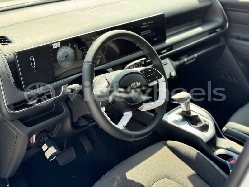 Big with watermark hyundai stargazer hanoi saigon 47032