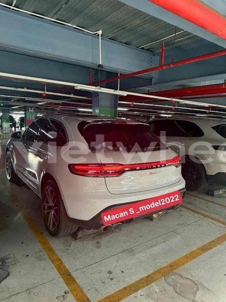 Big with watermark porsche macan hanoi saigon 47033