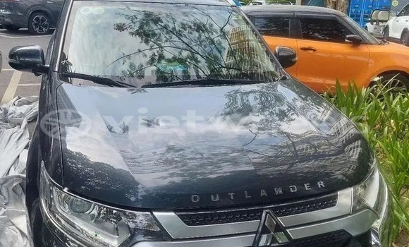 Mua Đã sử dụng Mitsubishi Outlander Xe ô tô Mua Đã sử dụng Mitsubishi Outlander Xe ô tô