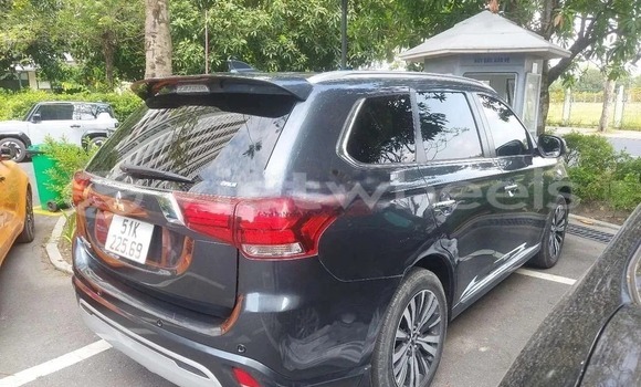 Mua Đã sử dụng Mitsubishi Outlander Xe ô tô Mua Đã sử dụng Mitsubishi Outlander Xe ô tô