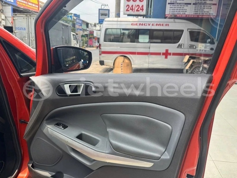 Big with watermark ford ecosport hanoi saigon 47039