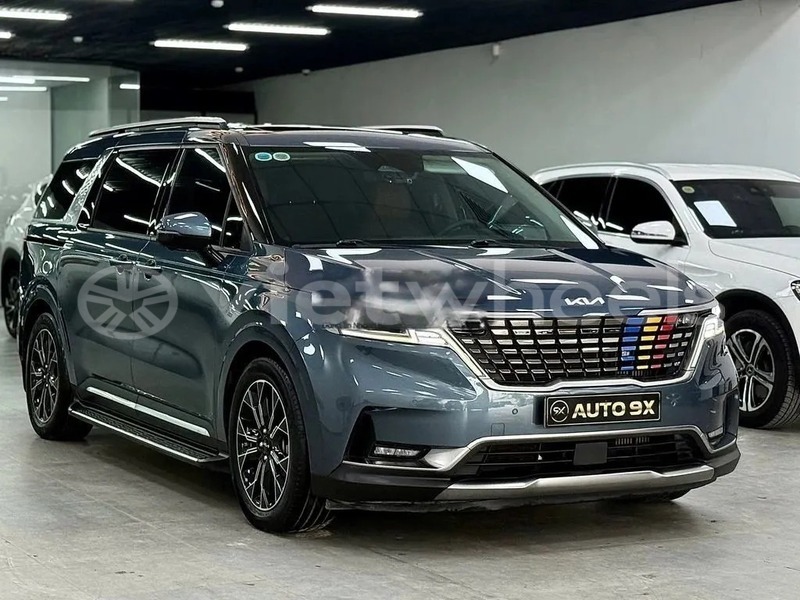 Big with watermark kia carnival hanoi saigon 47040