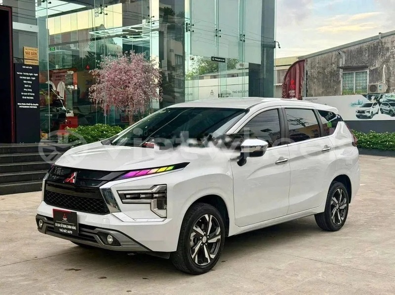 Big with watermark mitsubishi xpander hanoi saigon 47042