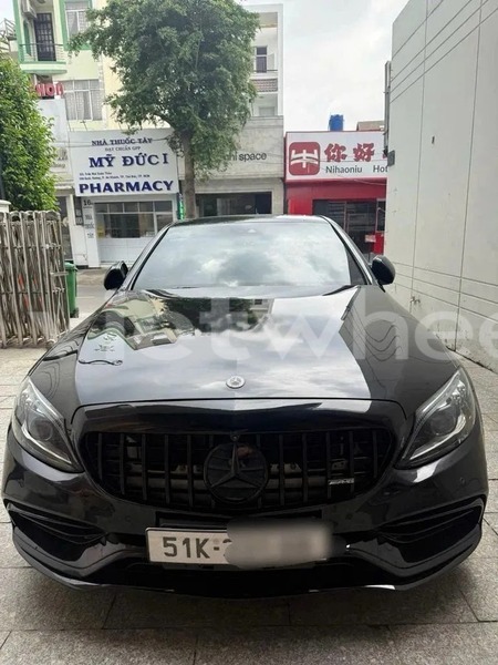 Big with watermark mercedes c300 hanoi saigon 47043