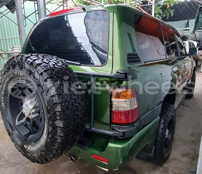 Big with watermark toyota land cruiser hanoi saigon 47045