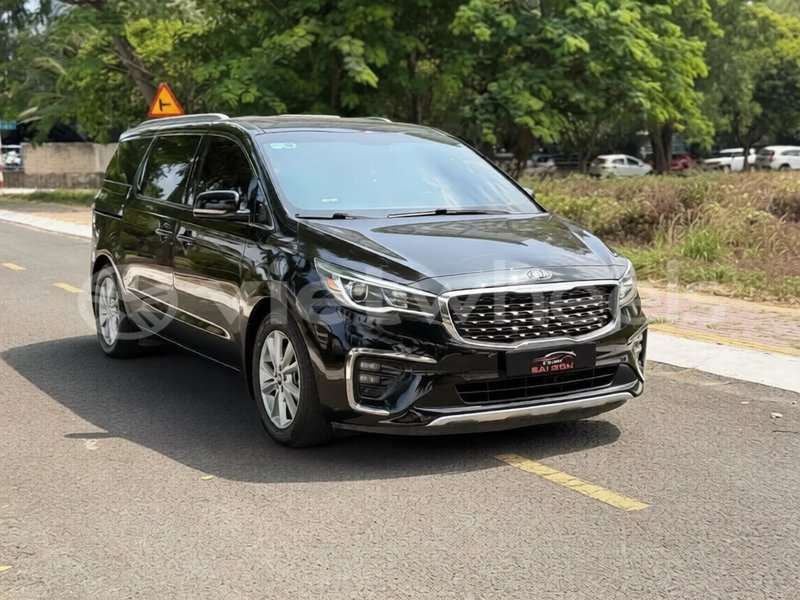 Big with watermark kia sedona hanoi saigon 47049