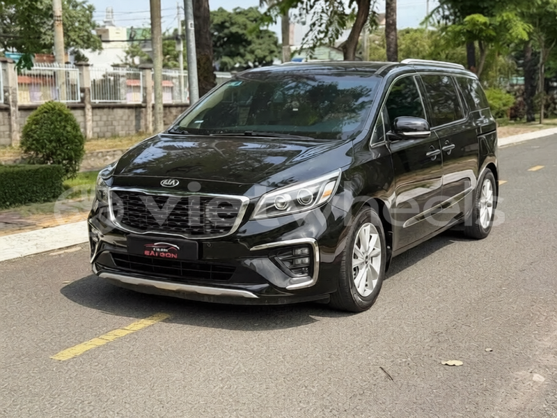 Big with watermark kia sedona hanoi saigon 47049