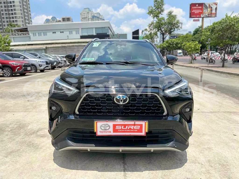 Big with watermark toyota yaris cross hanoi saigon 47057