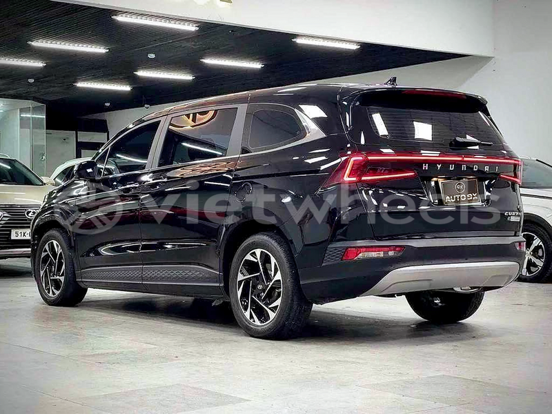 Big with watermark hyundai custin hanoi saigon 47064