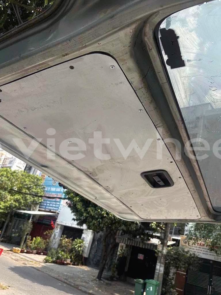 Big with watermark toyota hiace hanoi saigon 47068