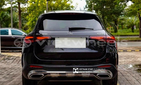 Mua Mới Mercedes GLC 300 4Matic Xe ô tô Mua Mới Mercedes GLC 300 4Matic Xe ô tô