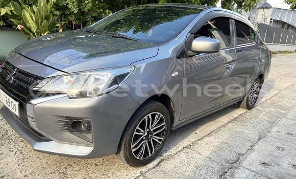 Mua Đã sử dụng Mitsubishi Attrage Xe ô tô Mua Đã sử dụng Mitsubishi Attrage Xe ô tô