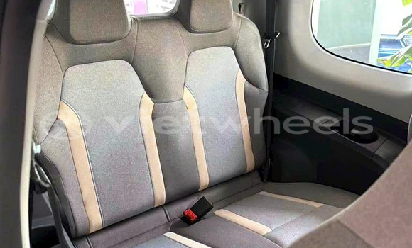 Mua Mới VINFAST SA Xe ô tô Mua Mới VINFAST SA Xe ô tô