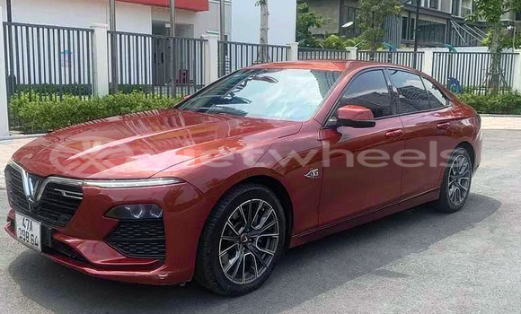 Mua Đã sử dụng Vinfast LUX A2.0 Xe ô tô Mua Đã sử dụng Vinfast LUX A2.0 Xe ô tô