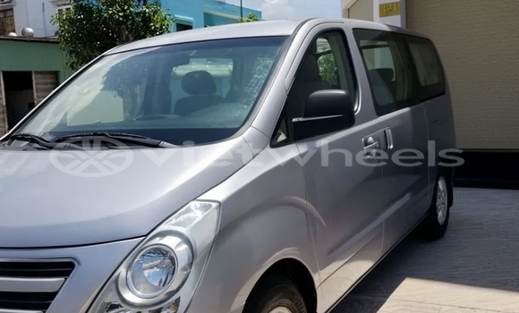 Mua Đã sử dụng Hyundai Starex Xe ô tô Mua Đã sử dụng Hyundai Starex Xe ô tô