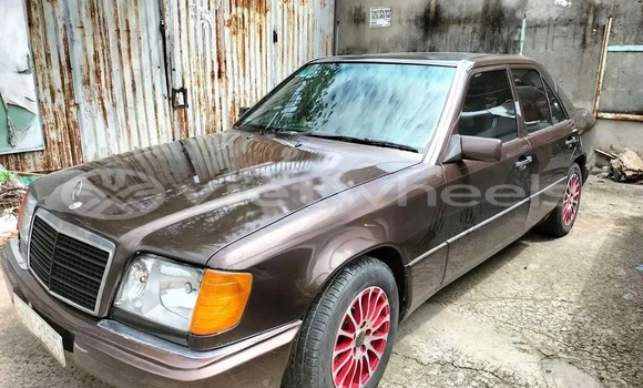 Mua Đã sử dụng Mercedes E Xe ô tô Mua Đã sử dụng Mercedes E Xe ô tô