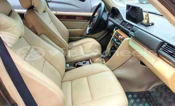 Mua Đã sử dụng Mercedes E Xe ô tô Mua Đã sử dụng Mercedes E Xe ô tô