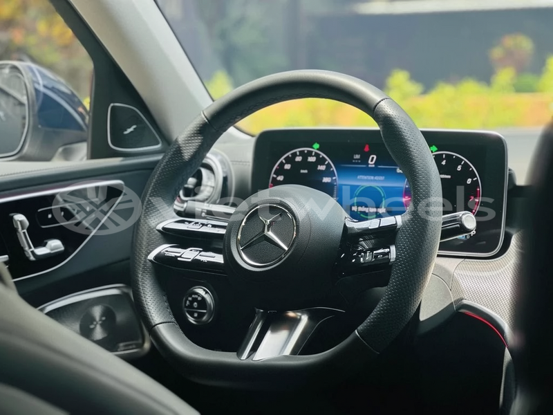 Big with watermark mercedes c300 hanoi tp ho chi minh 47175