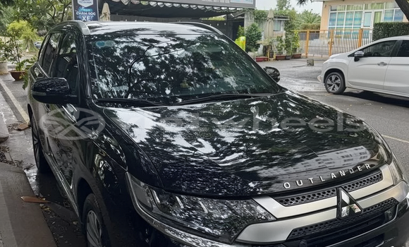 Mua Đã sử dụng Mitsubishi Outlander Xe ô tô