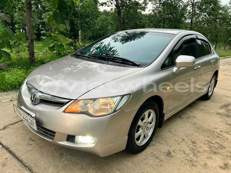 Big with watermark honda civic hanoi gia lai 47202
