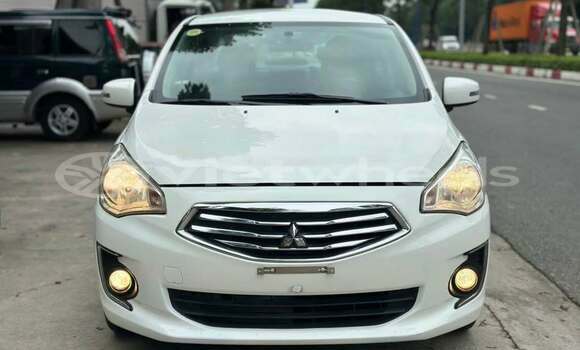 Mua Đã sử dụng Mitsubishi Attrage Xe ô tô Mua Đã sử dụng Mitsubishi Attrage Xe ô tô