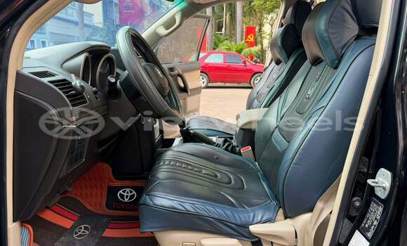 Mua Đã sử dụng Toyota LAND CRUISER Xe ô tô Mua Đã sử dụng Toyota LAND CRUISER Xe ô tô