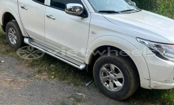 Mua Đã sử dụng Mitsubishi TRITON Xe ô tô Mua Đã sử dụng Mitsubishi TRITON Xe ô tô