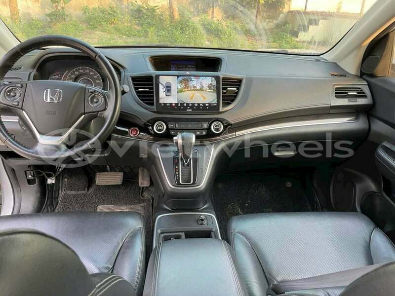 Big with watermark honda cr v hanoi can tho 47241