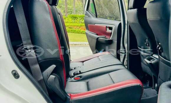 Mua Đã sử dụng Toyota Fortuner Xe ô tô Mua Đã sử dụng Toyota Fortuner Xe ô tô