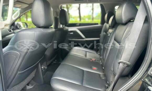 Mua Đã sử dụng Mitsubishi Pajero Xe ô tô Mua Đã sử dụng Mitsubishi Pajero Xe ô tô