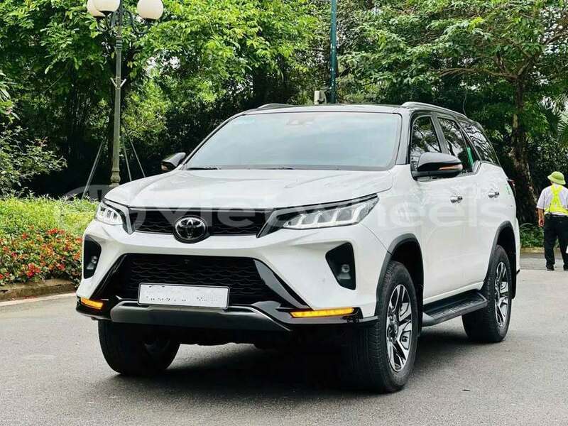 Big with watermark toyota fortuner hanoi hung yen 47304