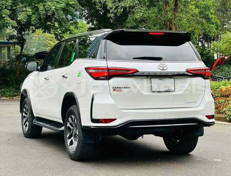 Big with watermark toyota fortuner hanoi hung yen 47304