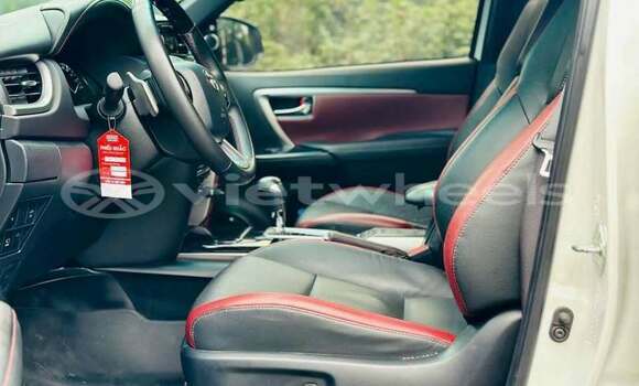 Mua Đã sử dụng Toyota Fortuner Xe ô tô Mua Đã sử dụng Toyota Fortuner Xe ô tô