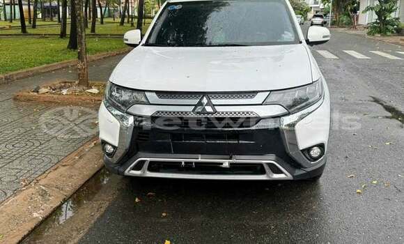 Mua Đã sử dụng Mitsubishi Outlander Xe ô tô Mua Đã sử dụng Mitsubishi Outlander Xe ô tô